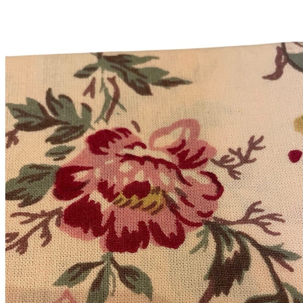 Cottage core Placemats set Two quilted one scalloped Old  English Rose NEW